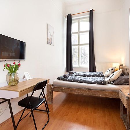 Cedar Inn Budapest - Palace District المظهر الخارجي الصورة