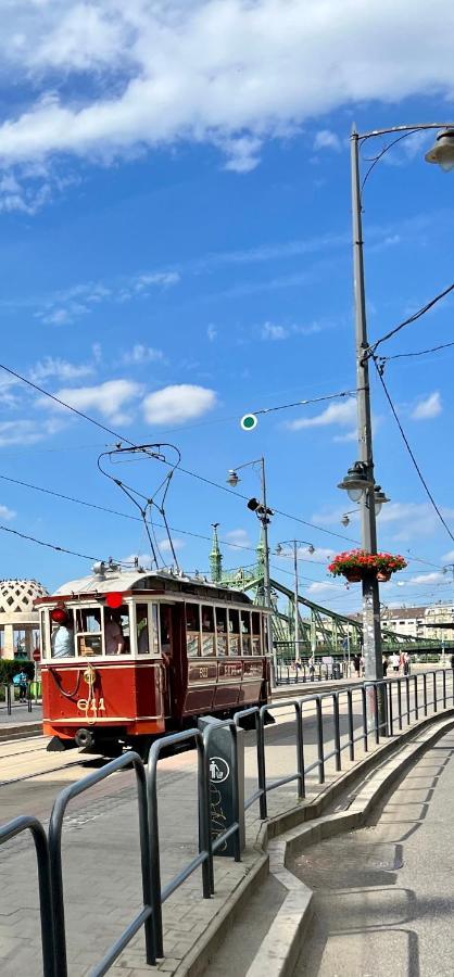 Cedar Inn Budapest - Palace District المظهر الخارجي الصورة