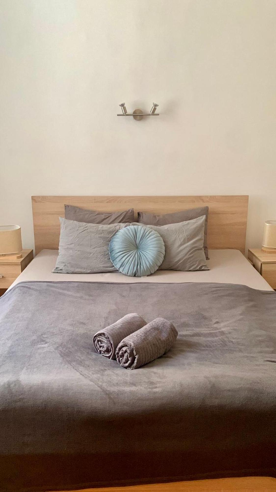 Cedar Inn Budapest - Palace District المظهر الخارجي الصورة