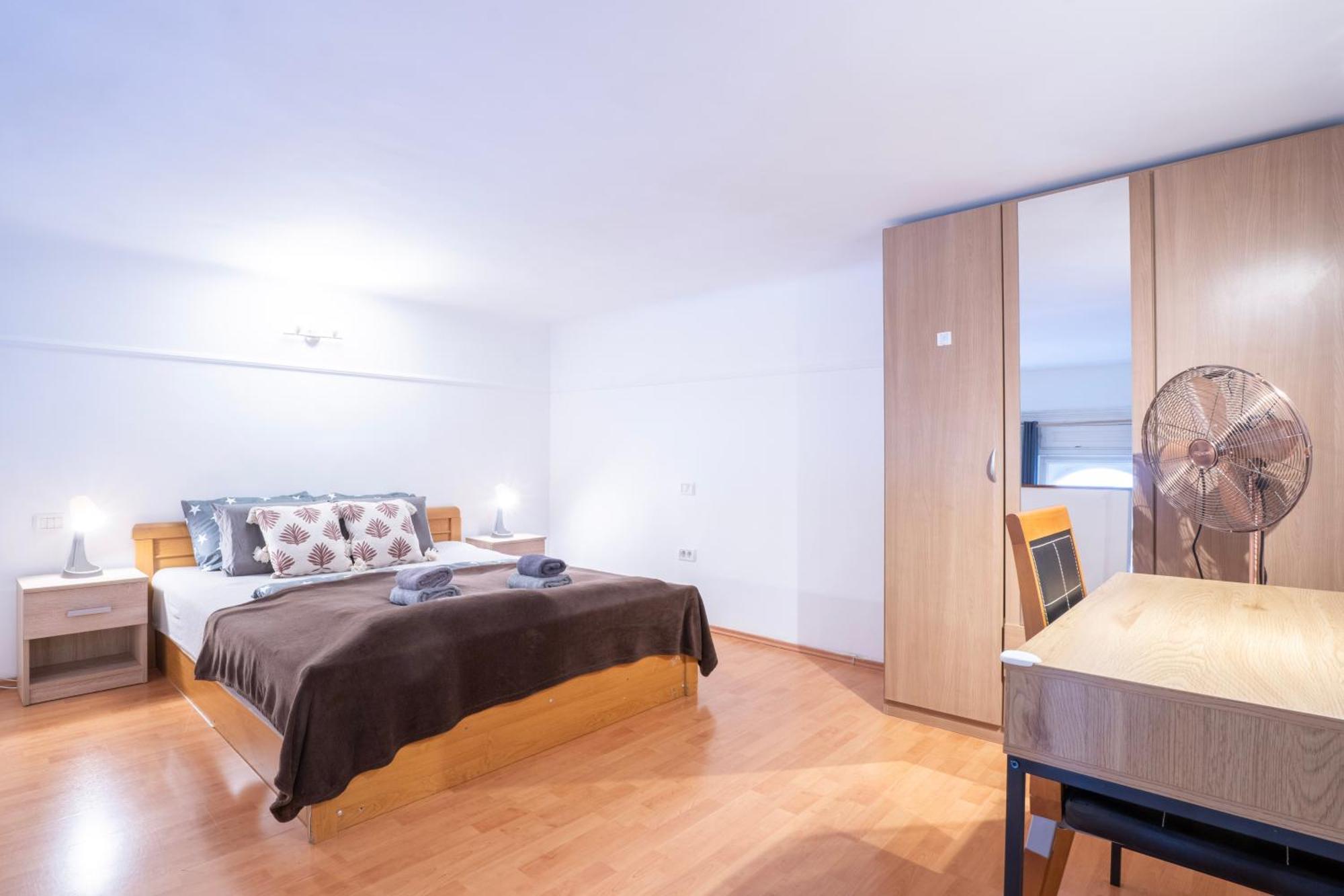 Cedar Inn Budapest - Palace District المظهر الخارجي الصورة