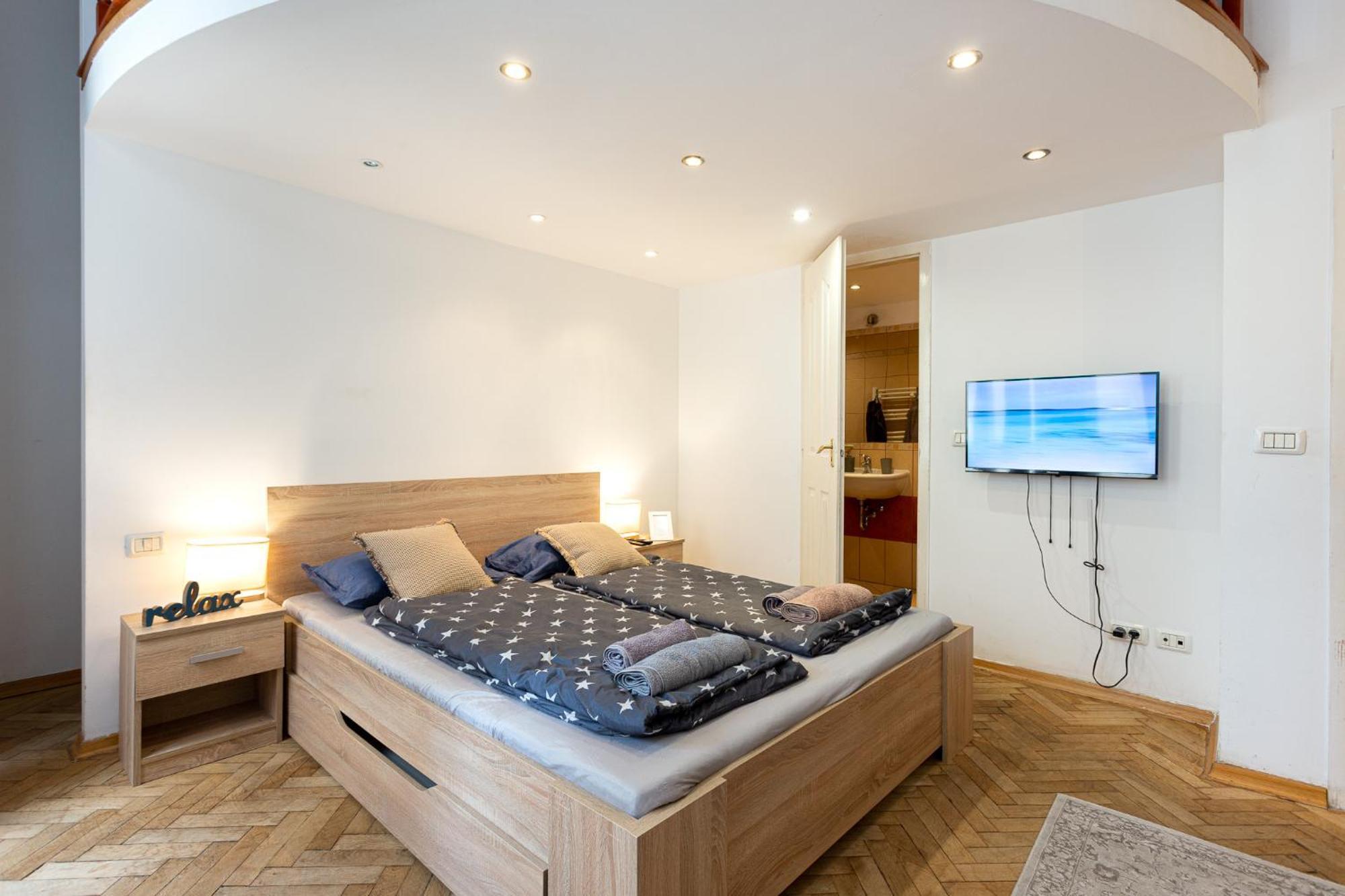 Cedar Inn Budapest - Palace District المظهر الخارجي الصورة