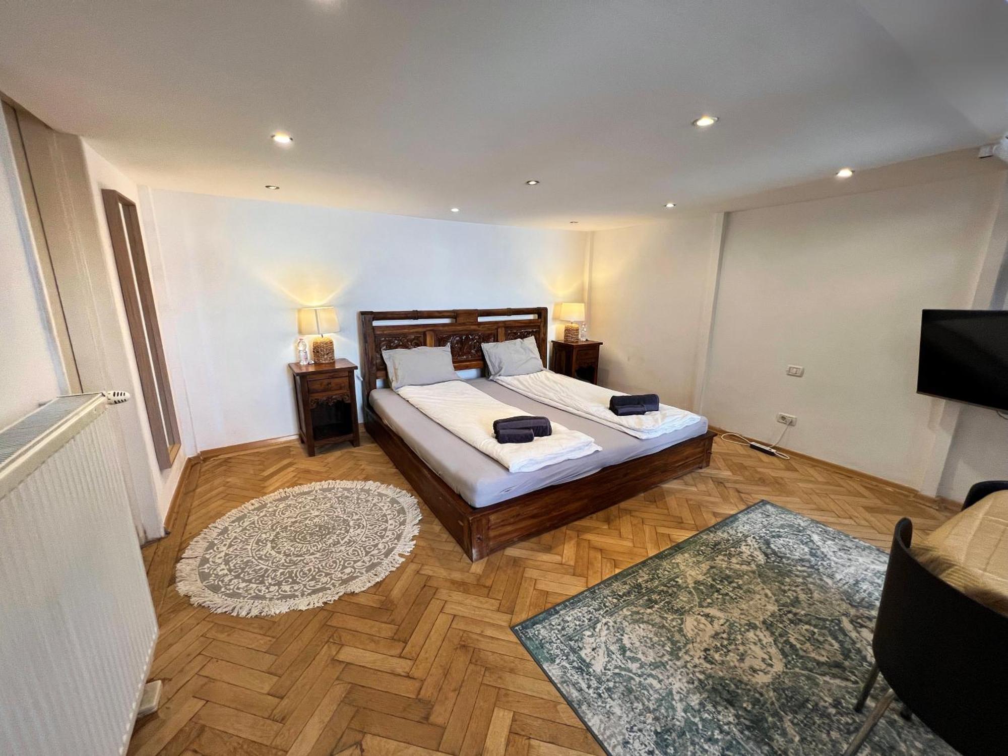 Cedar Inn Budapest - Palace District المظهر الخارجي الصورة